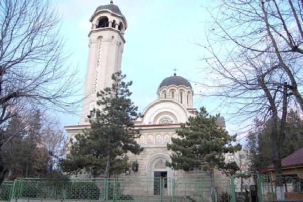 Creştinii prăznuiesc Sfinţii Împăraţi Constantin şi Elena